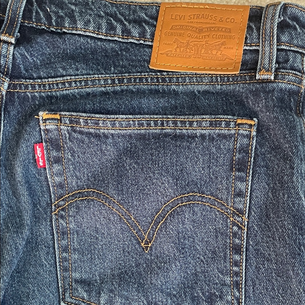 Levi’s Wedgie Straight Size 30 Women's Jeans 🥂 - Picture 8 of 9